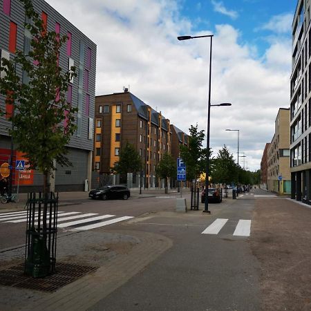 Ruby Studio 5Min To Vantaa Airport And 20Min To Helsinki Center Apartment Exterior foto