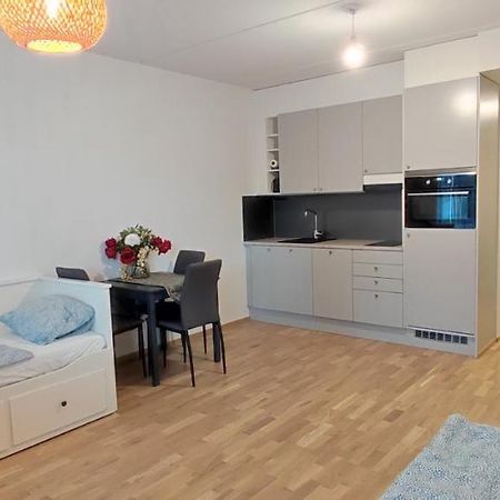 Ruby Studio 5Min To Vantaa Airport And 20Min To Helsinki Center Apartment Exterior foto
